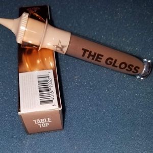 Jeffree Star cosmetics The Gloss in Table Top